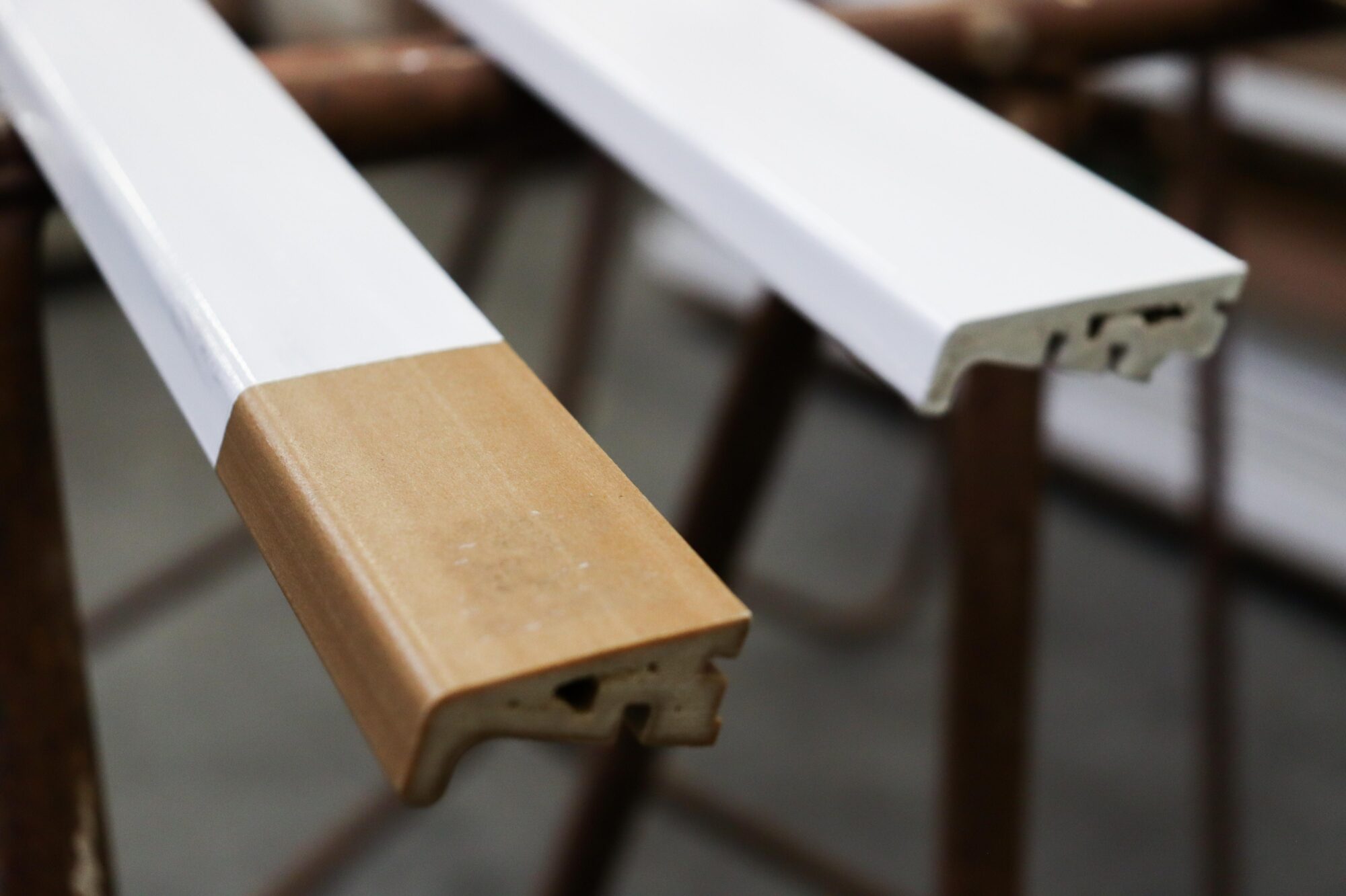 Qwood glaslatten deels direct afgelakt